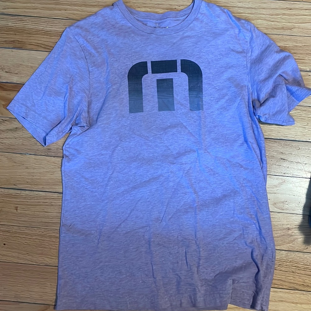 Travis Matthew mens t shirt medium.